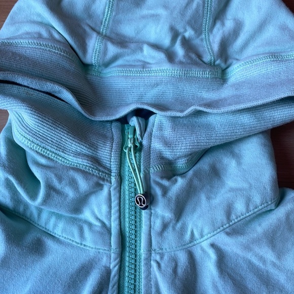 Lululemon full zip race length - Picture 4 of 13